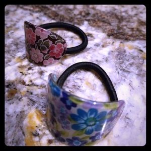 Flower design ponytail holders